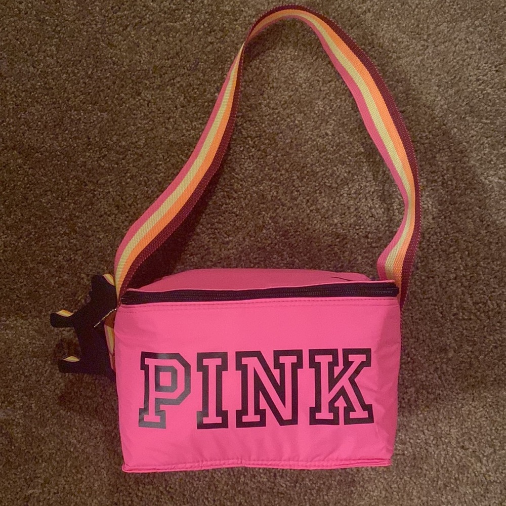 Soft sided PINK beach cooler - Picture 2 of 6